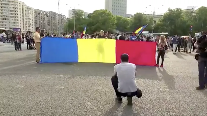 PROVOCARE. Protestul ilegal din Piața Victoriei, susținut și promovat de ”propaganda rusă” din România/ Jandarmeria încearcă să disperseză fără a avea incidente