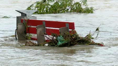Cod portocaliu de inundații pe râuri din 18 județe, până duminică noapte. Alte zone sunt sub cod galben, până luni
