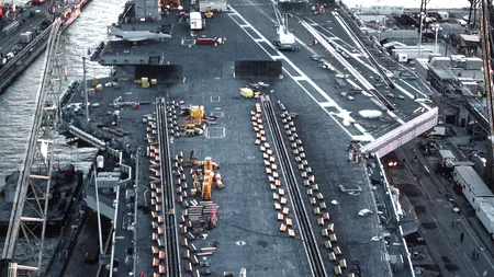 Imagini obținute prin satelit surprind primul portavion construit în întregime de China