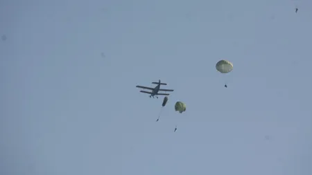 Un parașutist militar a murit în timpul unui exercițiu la Aerodromul din Boboc