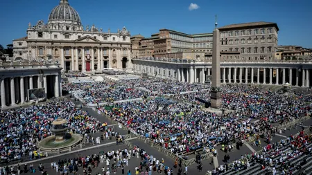 Pe ce VENITURI se bazează Vaticanul, cel mai mic stat din lume. Deficitul bugetar și cheltuielile lăsate în urmă de Papa Francisc