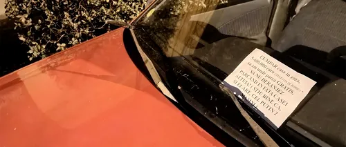 Ce bilețel IRONIC a găsit, pe parbriz, un șofer din Cluj, pentru că a parcat în fața unei vile de 600.000 de euro