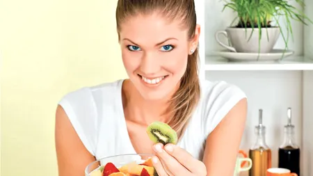Top 5 alimente care nu ar trebui să lipsească din DIETA unei femei