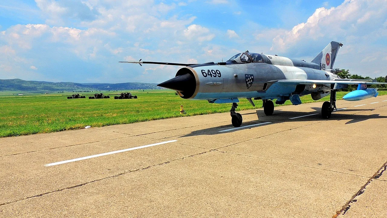 Aeronavele MiG-21 LanceR, retrase din serviciu. Când vor zbura pentru ultima dată și ce tip de avioane le înlocuiesc
