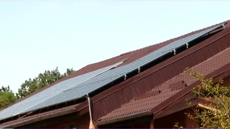 Prosumatorii, OBLIGAȚI să instaleze baterii pentru a stoca energie electrică în exces