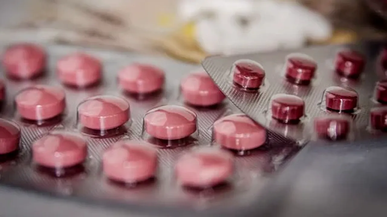 Pacienții cu heptatită C se vor putea trata gratuit, prin CNAS. Lista județelor unde medicii eliberează rețete pentru terapie