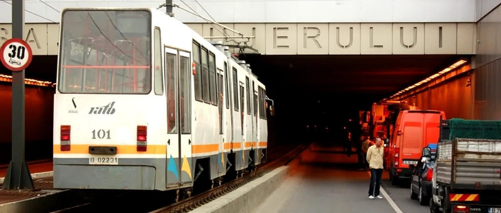 Circulație oprită temporar pe linia 41 din București, după ce unei călătoare i s-a făcut rău