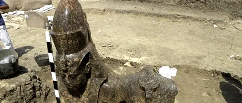 Mumia faraonului egiptean Tutankhamon a ars după îmbălsămare