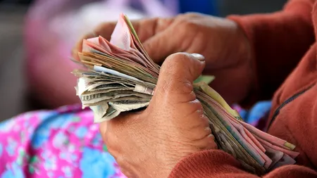 VOUCHERE de 5000 de euro pentru cine se angajează. Sunt doar 3 condiții de îndeplinit