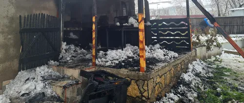 Un bărbat din Botoșani a provocat un incendiu, după ce a pus carnea la afumat și nu a supravegheat focul
