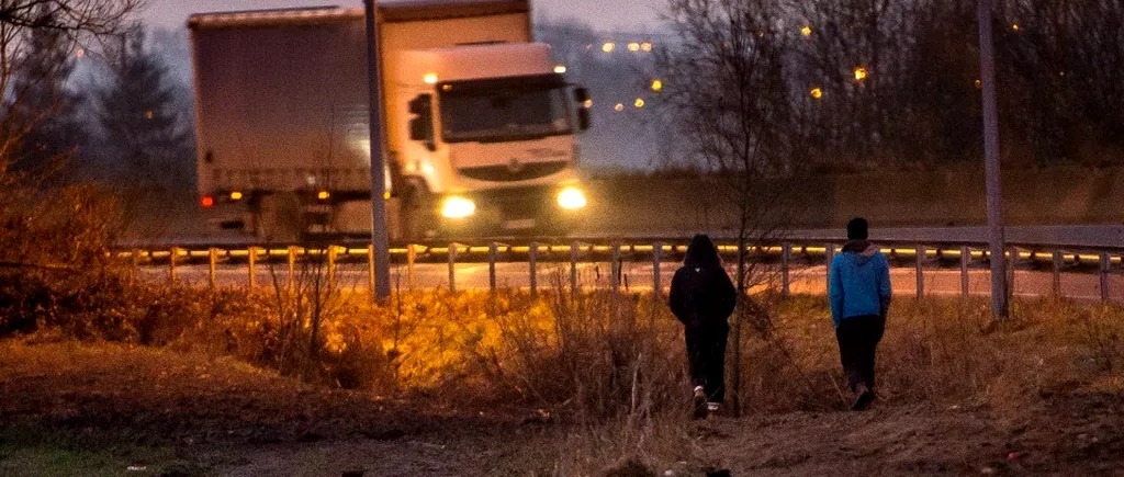 Șofer român, arestat în Spania, după ce în camionul pe care îl conducea au fost găsiți opt irakieni