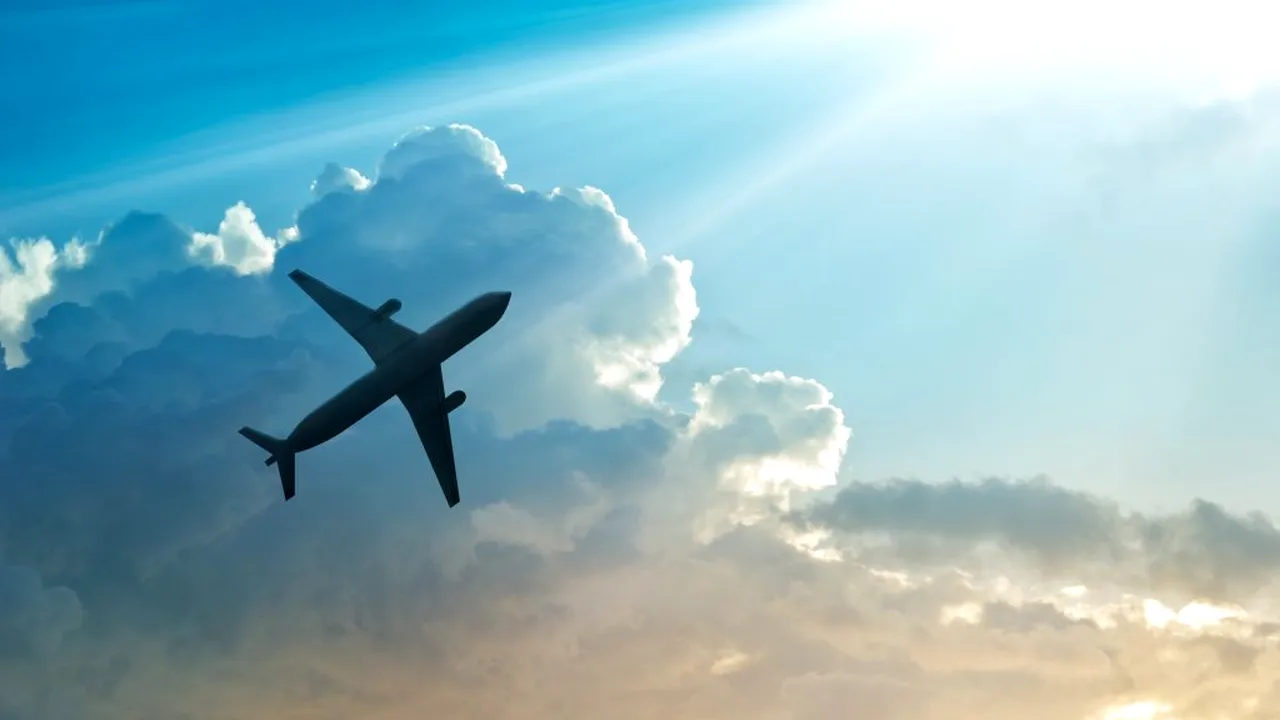 CĂLĂTORIE. Blue Air reia zborurile regulate spre Marea Britanie, Spania, Italia şi Belgia