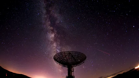 Premieră în astronomie: au fost detectate pentru prima dată semnale radio provenind direct de la o planetă din afara Sistemului Solar