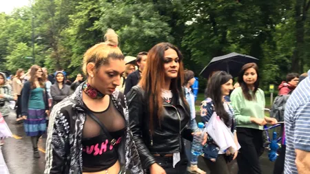 „Tata mi-a zis că nu mă poate schimba, dar să am o viață paralelă