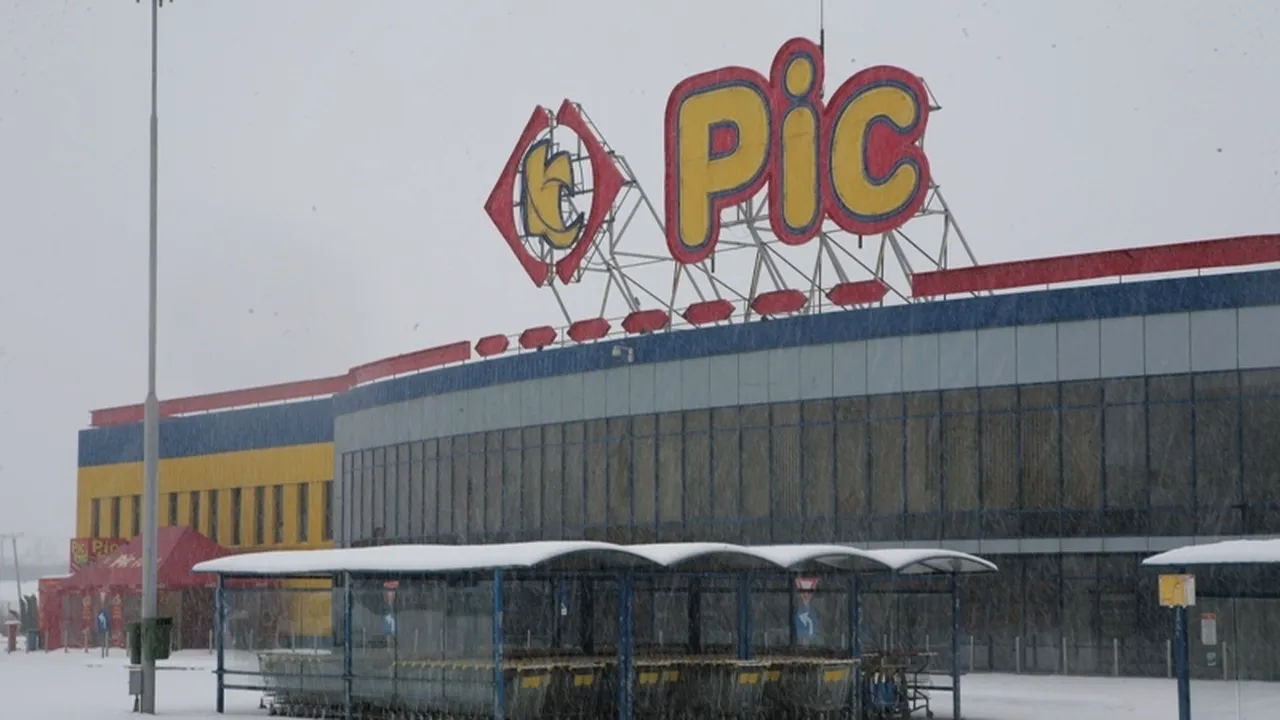 Fostele magazine PIC au fost scoase la vânzare de lichidator. Înțelegerea cu rețeaua Succes a picat