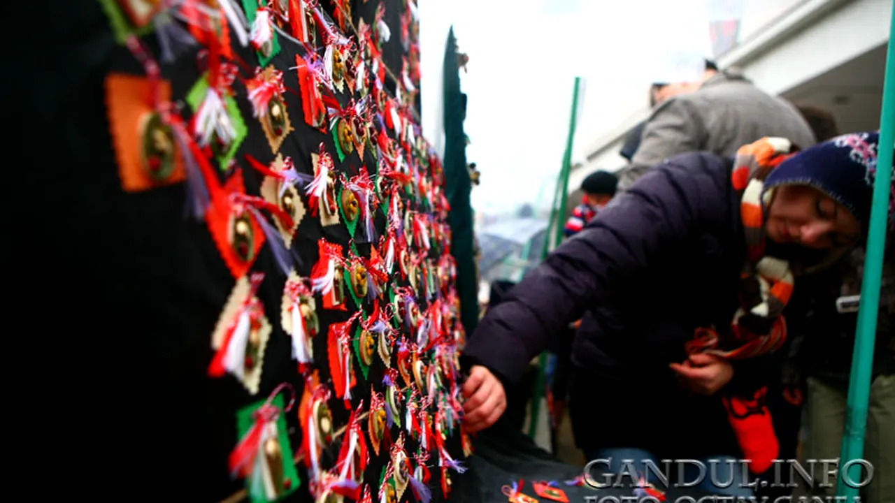 Scandal la o primărie din Gorj. Doi consilieri „au sărit la secretară și la contabilă