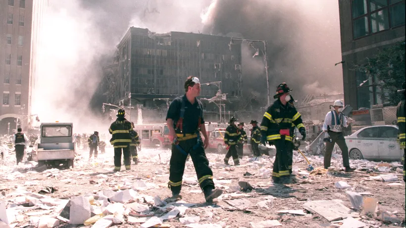 DRAMĂ. Un bărbat surprins într-o fotografie din timpul atacurilor teroriste din 11 septembrie a fost răpus de COVID-19! - FOTO