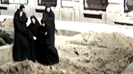 Femeile deghizate în călugărițe, cercetate pentru tentativă de omor 