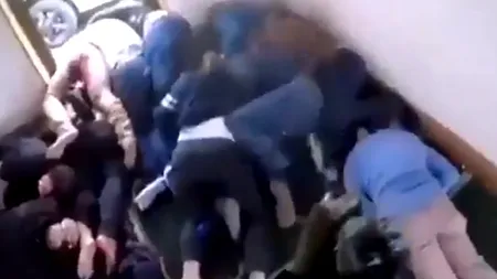 ATAC ARMAT la două moschei din NOUA ZEELANDĂ. Primul bilanț: 49 de morți. Atacatorii au transmis live execuțiile / Patru suspecți, reținuți.  Premierul Ardern: „Un act de VIOLENȚĂ fără precedent