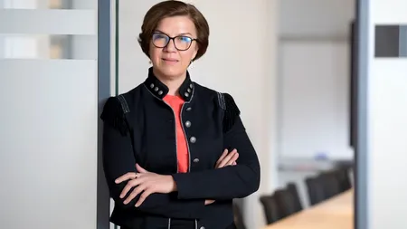 Marii jucători din energie, apel pentru discuții privind schema de compensare. Taxa pe cifra de afaceri, „nepotrivită”. Recomandări pentru prosumatori