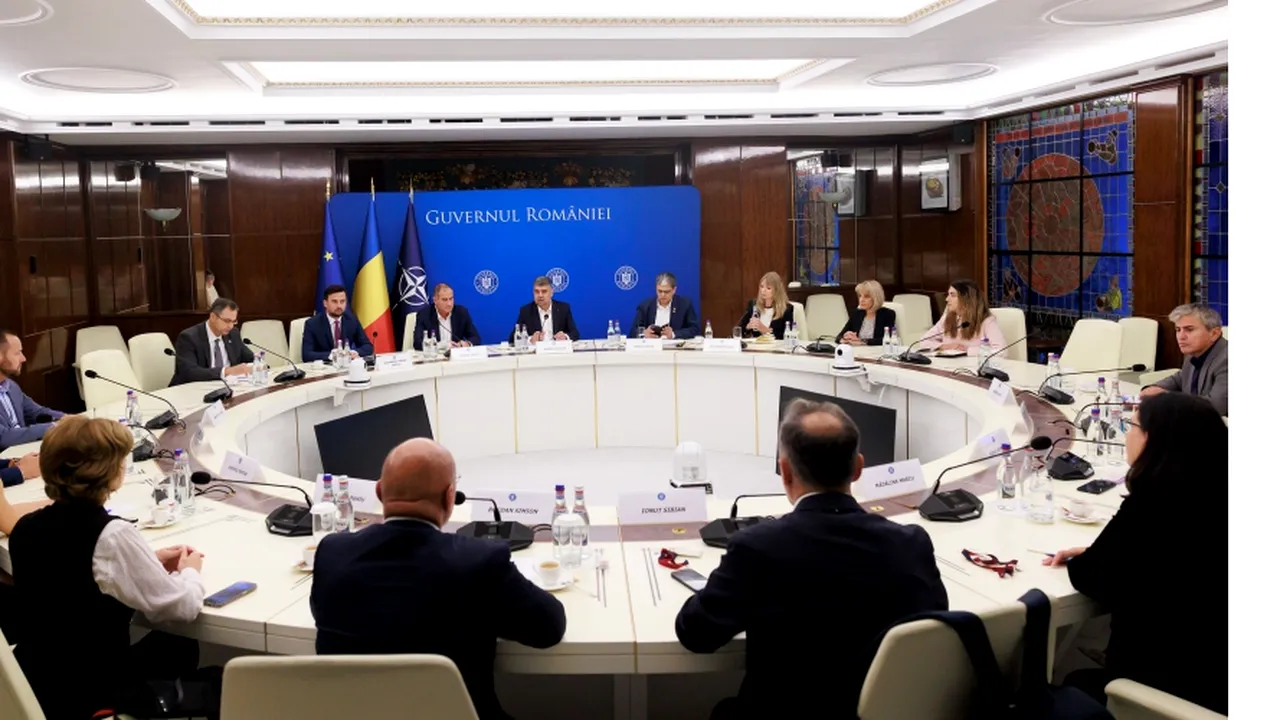 Consultări la Palatul Victoria între premierul Marcel Ciolacu și reprezentanții societății civile