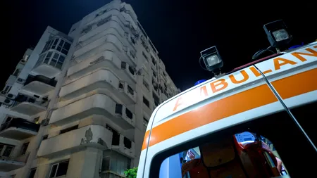 Cadavrele a trei bebeluși, găsite în podul unui bloc. Locatarii spun că în imobil nu locuiesc femei care să fi fost însărcinate