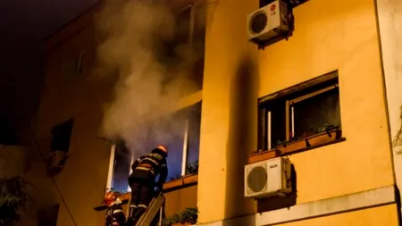 Tragedie fără margini în Dolj. Doi copii, dar și femeia care îi îngrijea, au murit cu zile. Rupt de beat, tatăl nu a sărit să-i ajute: “Nu mă duc în cameră bă, nu vedeți că e foc?”