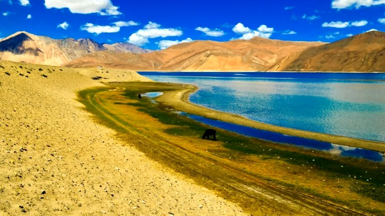 GALERIE FOTO. 10 atracții turistice necunoscute, dar care nu trebuie ratate. Ce loc din România se află pe listă