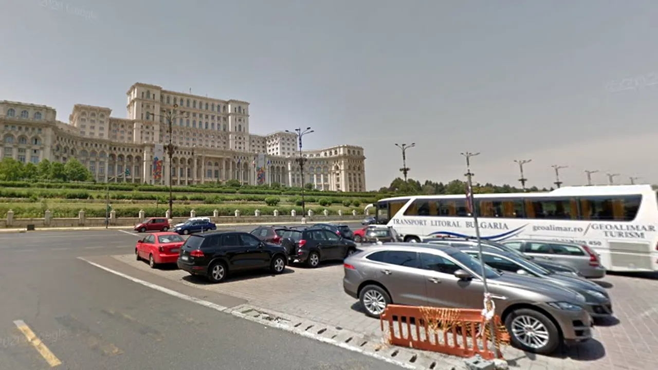 Bucureștiul va avea un centru de vaccinare de tip drive-through în parcarea din Piața Constituției