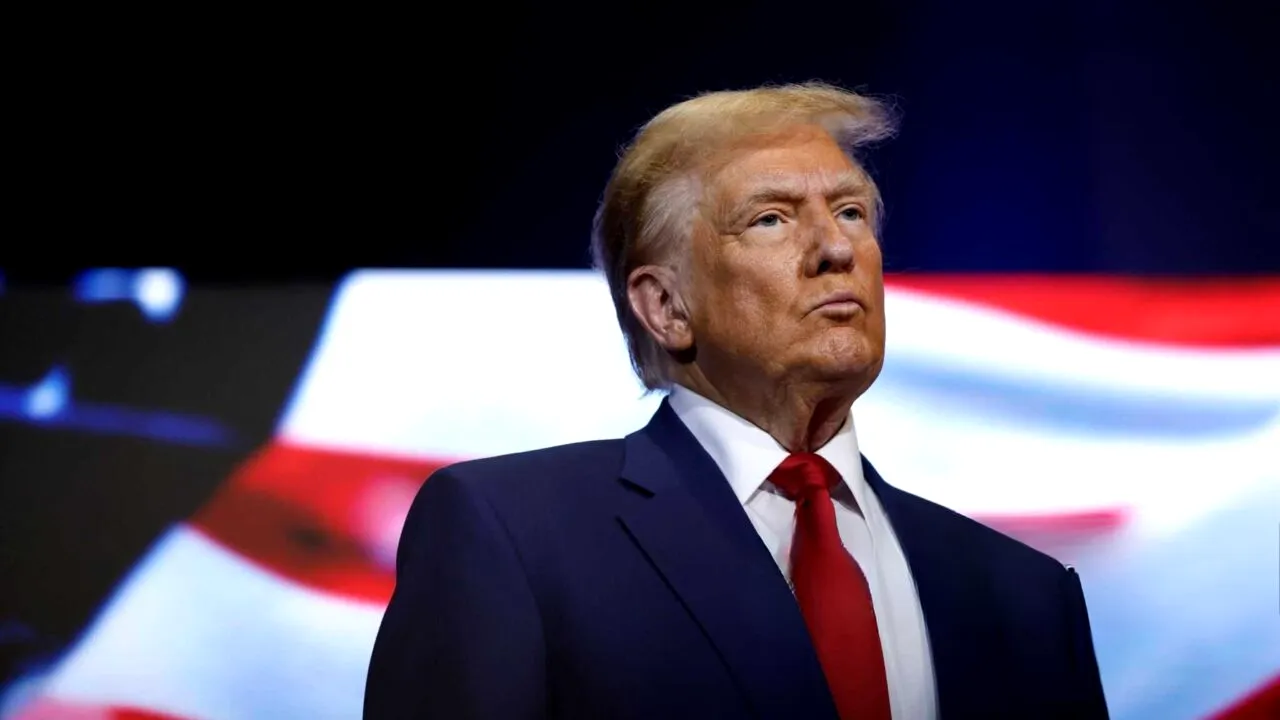 SUA anunță noi TAXE vamale la medicamente, camioane grele și mobilă. Trump dezvăluie singura condiție pentru care va face o excepție