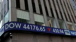 Financial Times: Economiștii avertizează că taxele vamale și INCERTITUDINEA vor încetini creșterea economică și vor accelera inflația în SUA