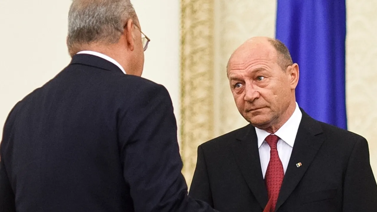 Atac DUR al ministrului de Externe la adresa lui Traian Băsescu: „Oare este european să-ți promovezi odrasla agramată în Parlamentul European?