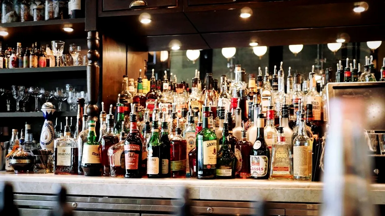 Cheltuielile românilor pentru băuturile alcoolice au înregistrat cea mai mare creștere din UE în ultimii 10 ani