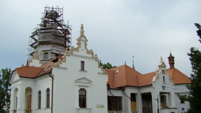 Un castel vechi de două sute de ani a fost renovat și va fi transformat în centru cultural