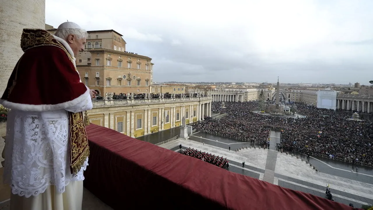 Protestul unui român din Italia în timpul slujbei de Anul Nou de la Vatican