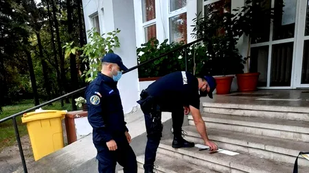 Liceul din România unde elevii vin înarmați la școală! Ce au găsit jandarmii în rucsacul unui tânăr este ULUITOR