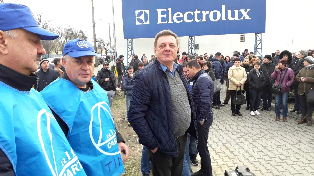 10.000 de lei pe zi pentru greviștii cu probleme sociale de la Electrolux. De unde provin banii