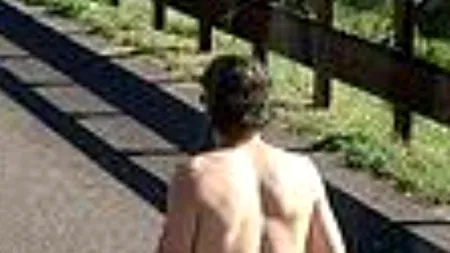 FOTO. Metoda inedită prin care un bărbat din Austria a ales să facă autostopul