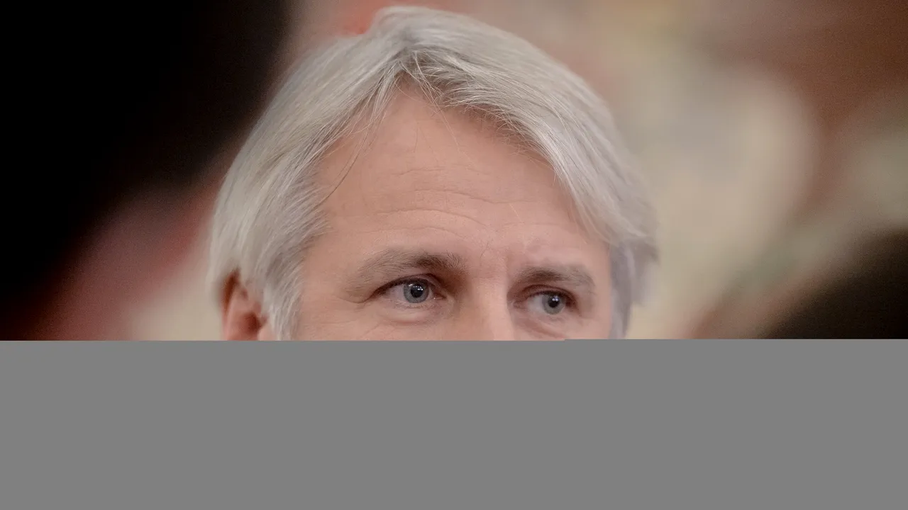 Eugen Teodorovici va prezenta, miercuri, aplicația pentru poprirea electronică / Ministrul de Finanțe: După schimbarea conducerii ANAF rezultate sunt foarte bune. Pe iunie au depășit planul