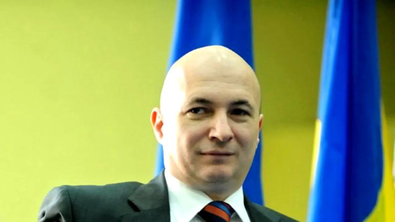Codrin Ștefănescu îl distruge pe Marcel Ciolacu: “Tu, viclean copil de casă, reprezinți lașitate, securism, frică și trădare!” De la ce a pornit atacul