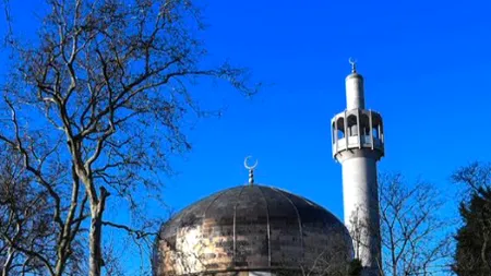 Atac terorist într-o moschee din Londra. Un bărbat a fost înjunghiat