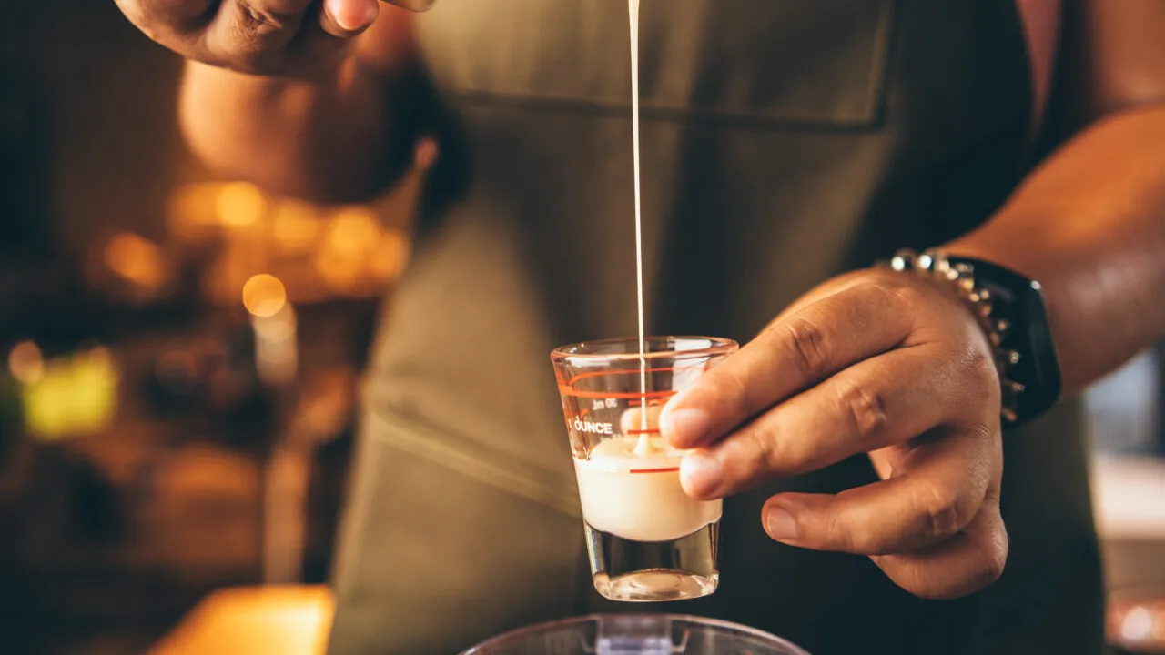 Cât se bea în România. La nivel mondial, trei milioane de oameni mor în fiecare an din cauza alcoolului