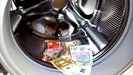 Cărăuși de bani fără voie sau în cunoștință de cauză. Câți români ar accepta joburi care le impun deschiderea sau folosirea contului lor bancar şi efectuarea de transferuri