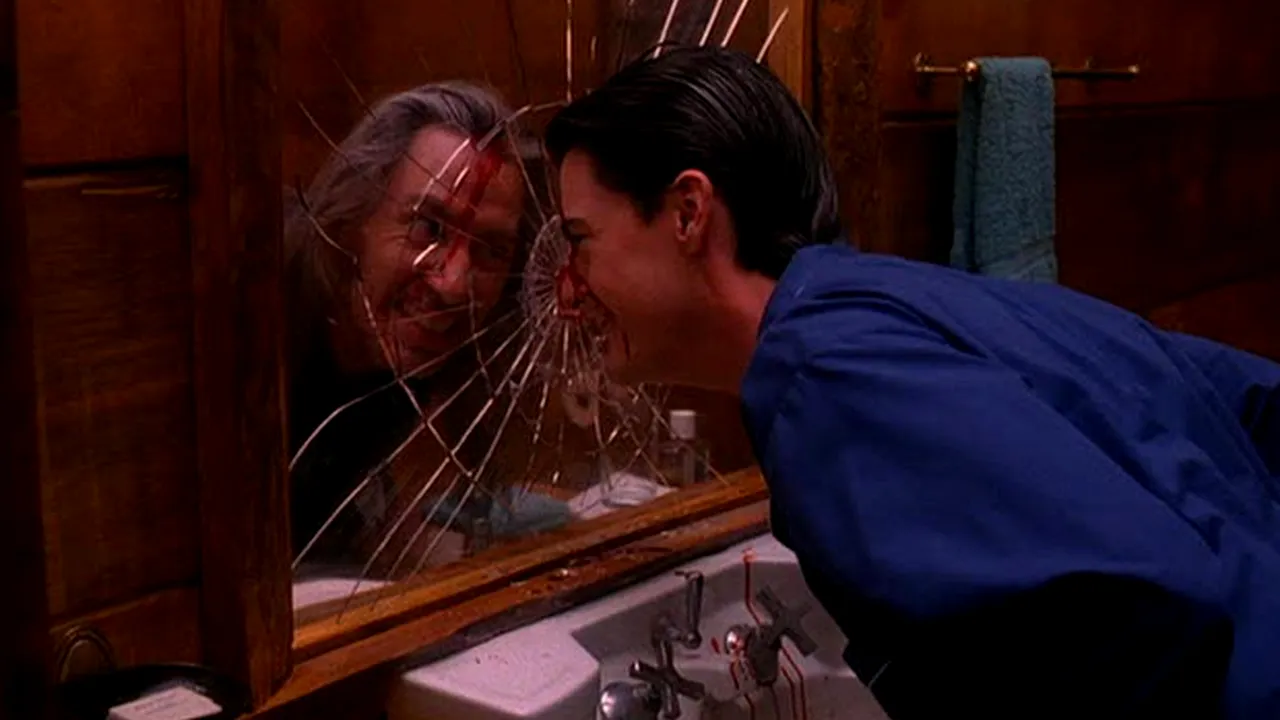 Serialele care ne-au ținut în fața televizorului după '89