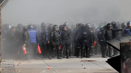 Proteste uriașe și violențe în Mexic. Generația Z vrea să dea jos Președintele. Lidera țării acuză opoziția de utilizarea boților pentru a inflama