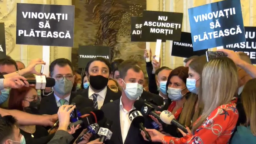 Parlamentarii PSD, protest în Parlament: „Nu ascundeți morții”, „Vinovații să plătească” - VIDEO