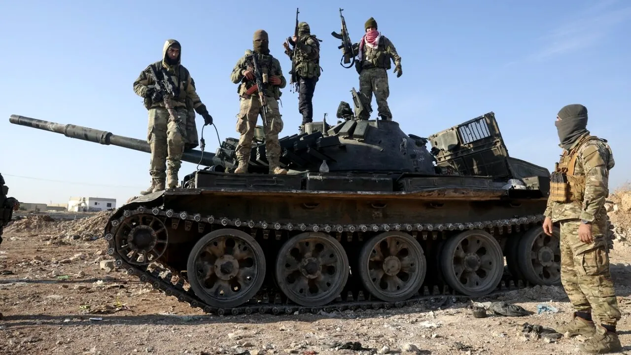 Război civil în Siria. Rebelii sirieni conduși de teroristul Abu Mohammad al-Julani anunță capturarea celui de-al doilea ORAȘ după Aleppo