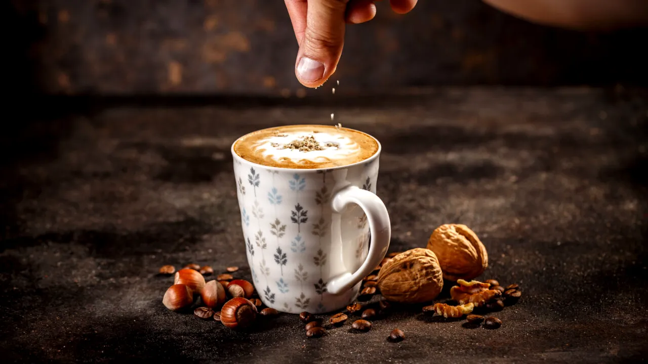 Cât de sănătoasă este, de fapt, cafeaua FĂRĂ cofeină. Ce beneficii are