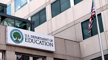 SUA: Departamentul Educației anunță că va renunța la jumătate din angajați