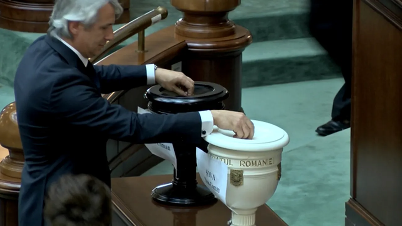 Votul în cazul lui Dan Șova NU se va relua. Tăriceanu: „Parlamentarii nu ascultă ordine de la nimeni